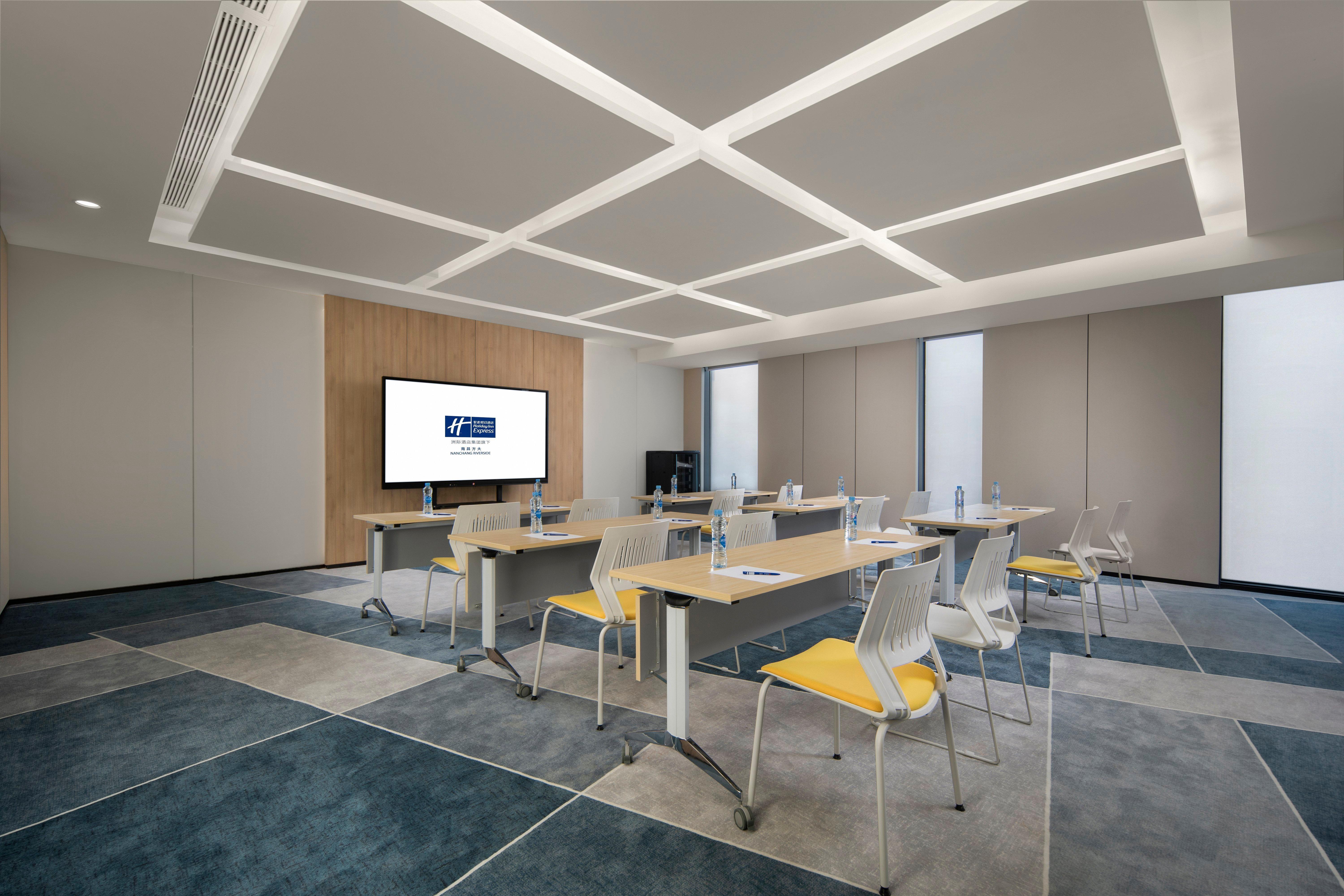 Holiday Inn Express Nanchang Riverside By Ihg Екстериор снимка