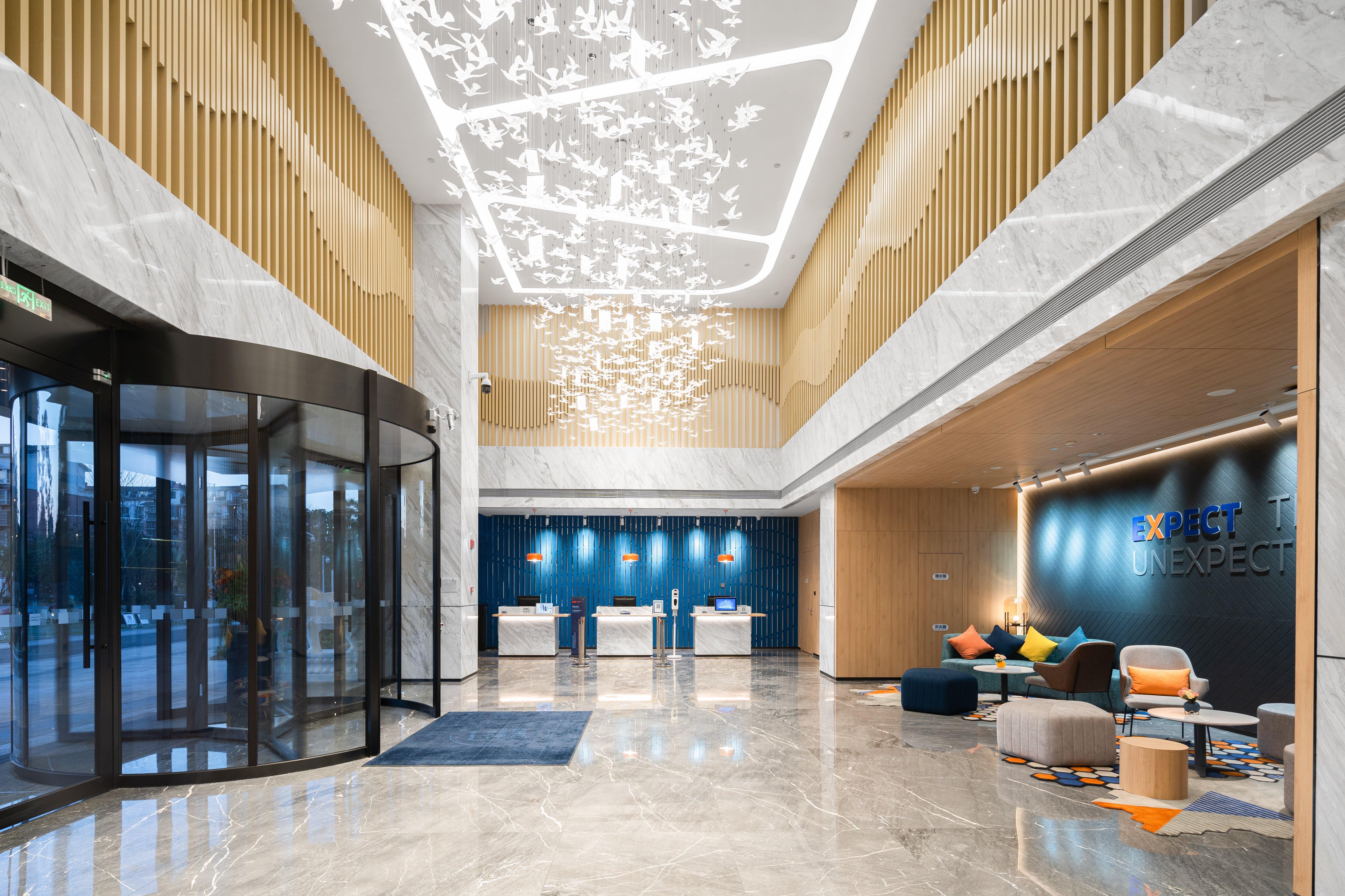 Holiday Inn Express Nanchang Riverside By Ihg Екстериор снимка