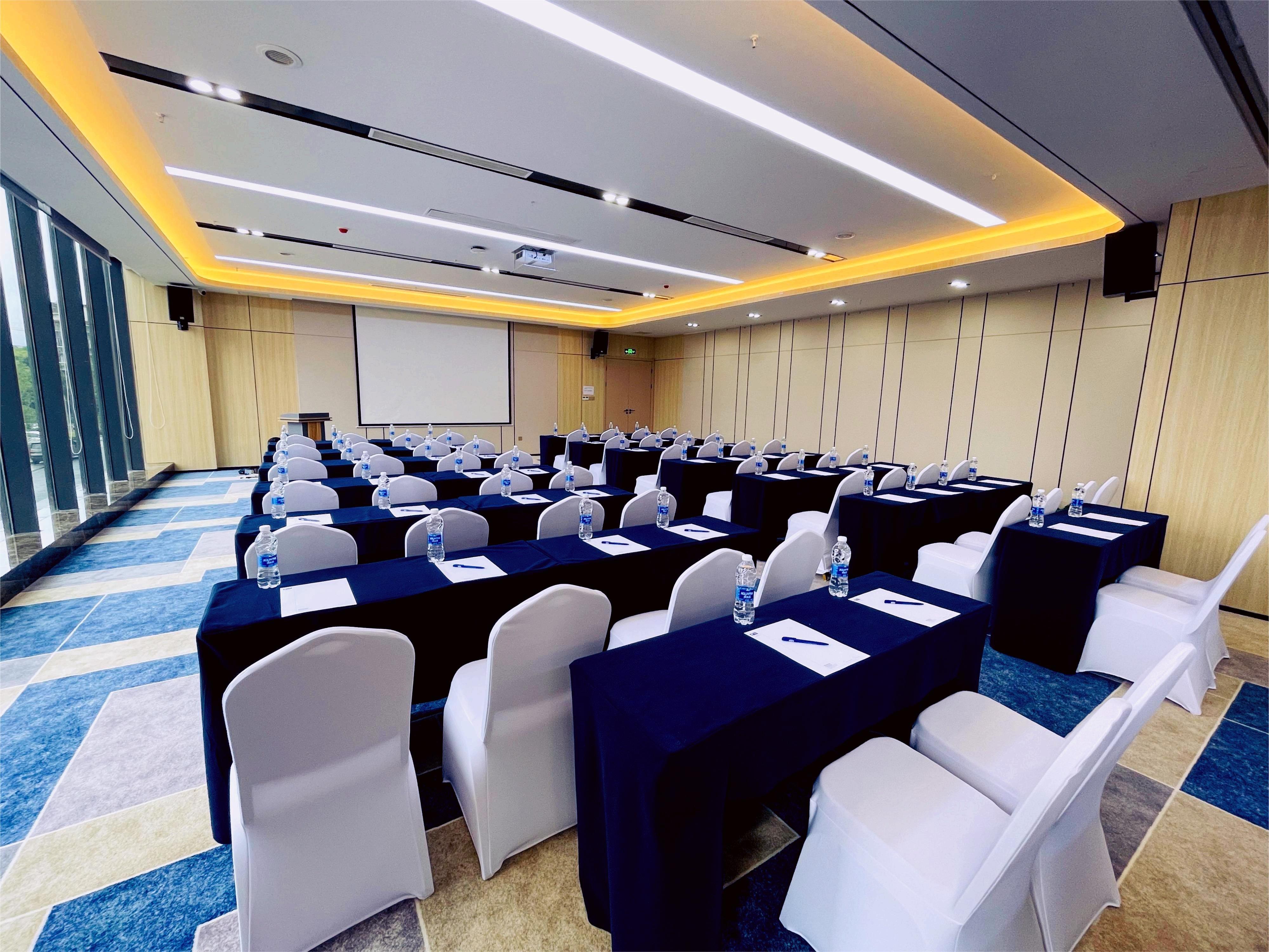 Holiday Inn Express Nanchang Riverside By Ihg Екстериор снимка